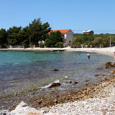 6732c Sućuraj