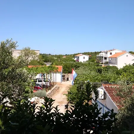 6732c Sućuraj