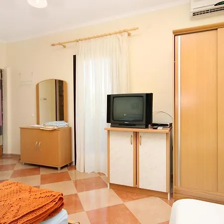 6732c * Sućuraj