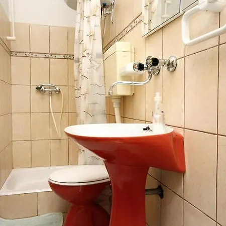 6732c Sućuraj